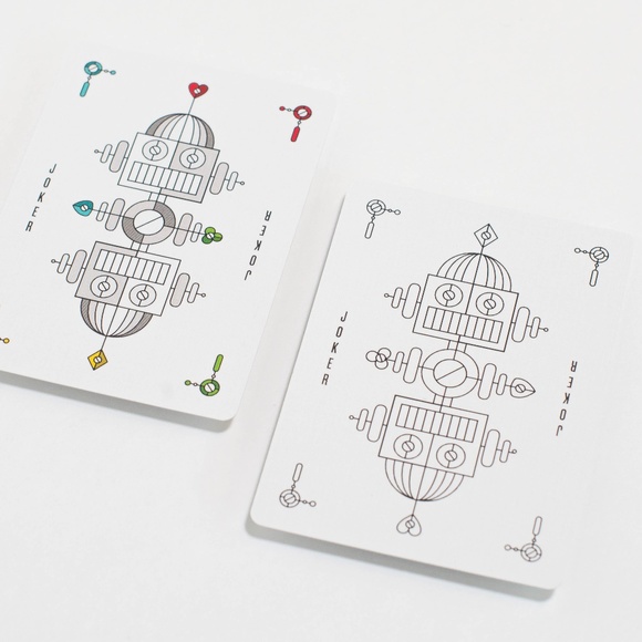 Futuristic robot themed playing cards - Picture 7 of 14